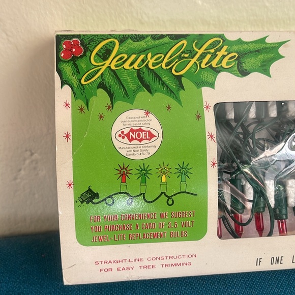 1970s vintage red string Christmas lights - Picture 5 of 8